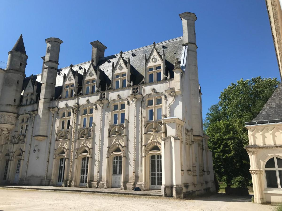 Maison Avec Vue Sur Le Chateau Orleans Bagian luar foto